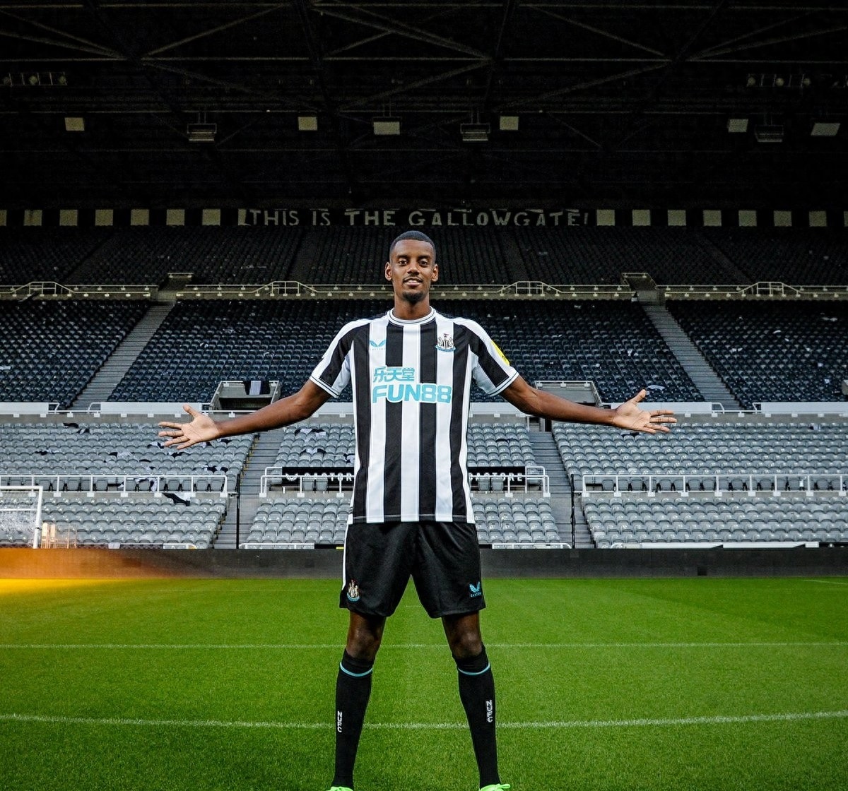 包含转会期突围战来临，多特蒙德围绕英超外线爆发，更衣室稳定，数据趋势出现新变化的词条